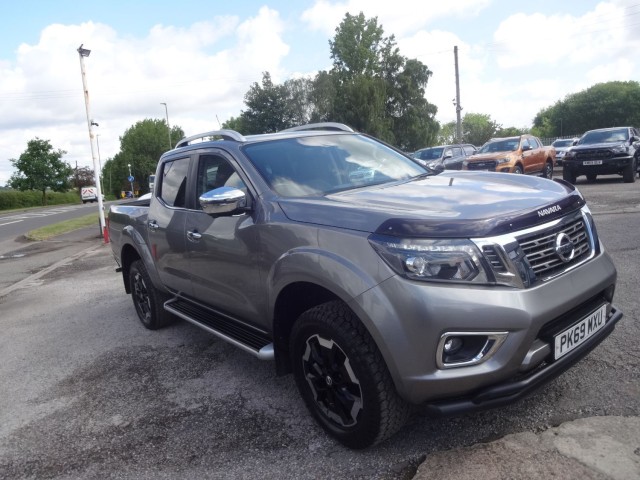 NISSAN NAVARA