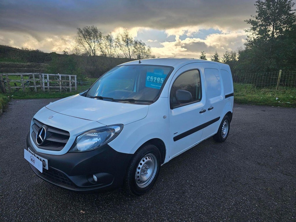 MERCEDES-BENZ