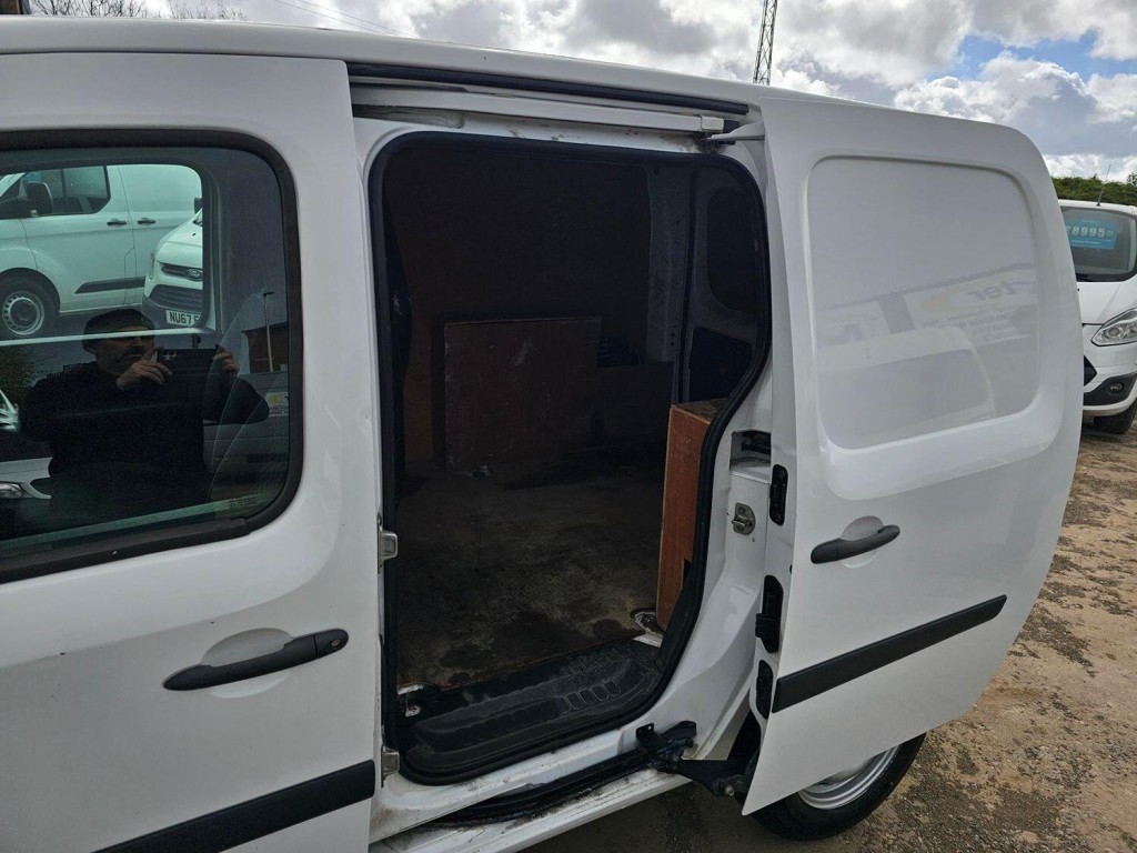 RENAULT KANGOO
