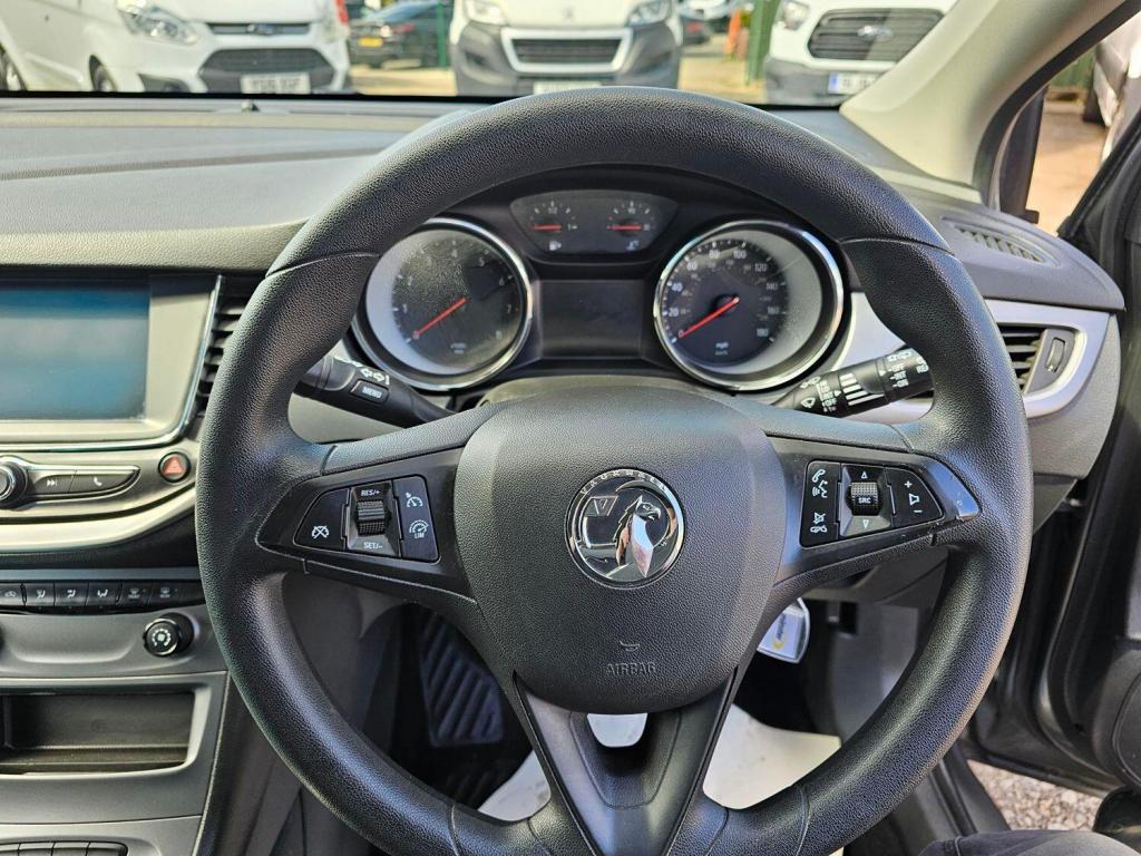 VAUXHALL ASTRA