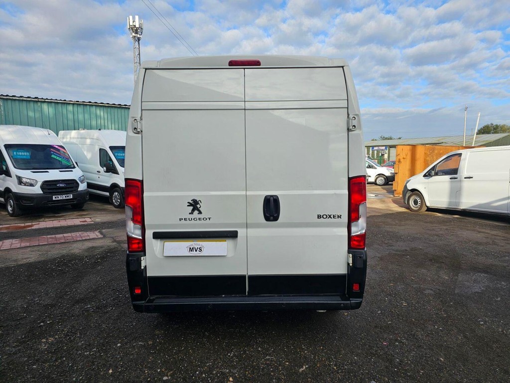 PEUGEOT BOXER