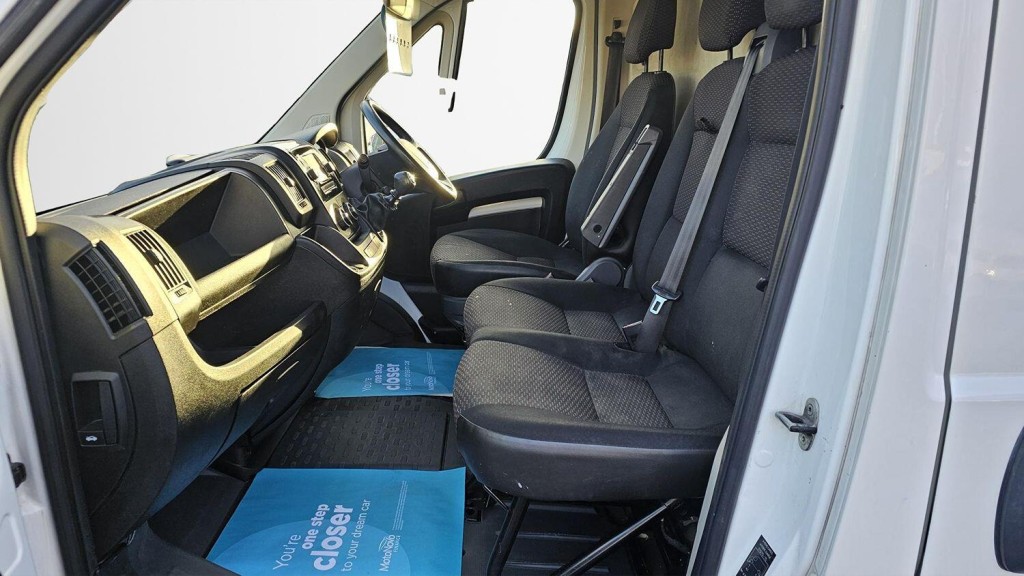 PEUGEOT BOXER