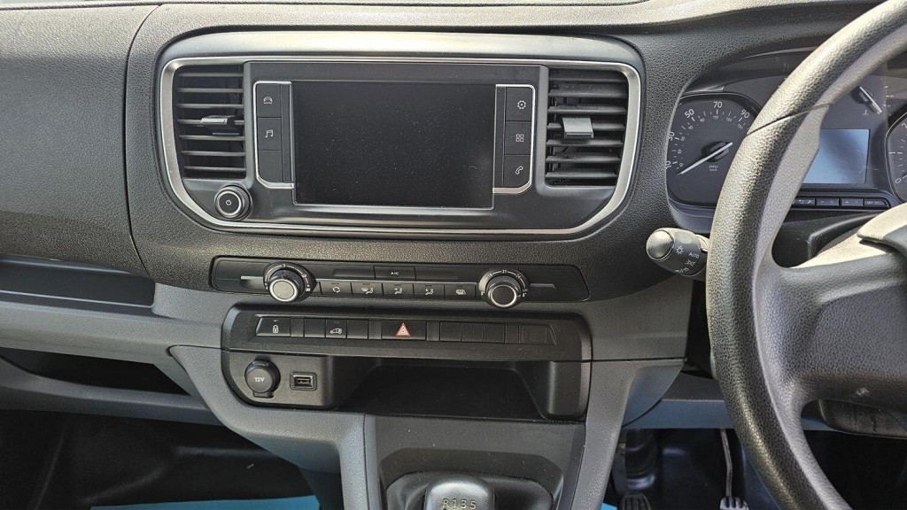 VAUXHALL VIVARO