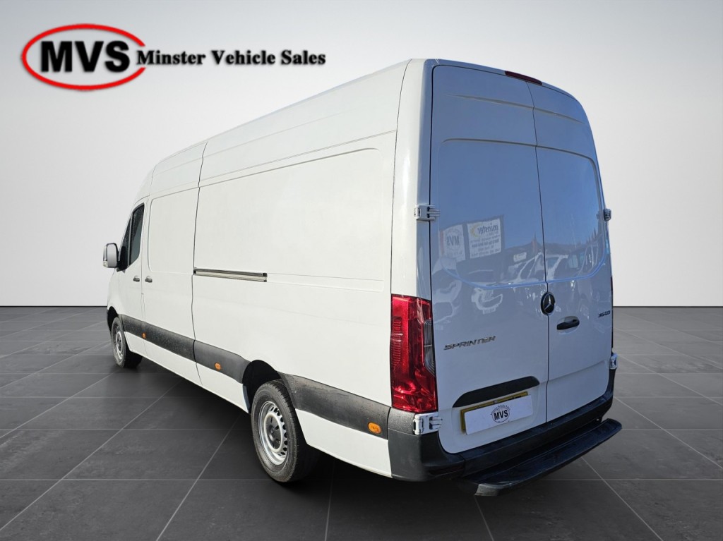 MERCEDES-BENZ SPRINTER