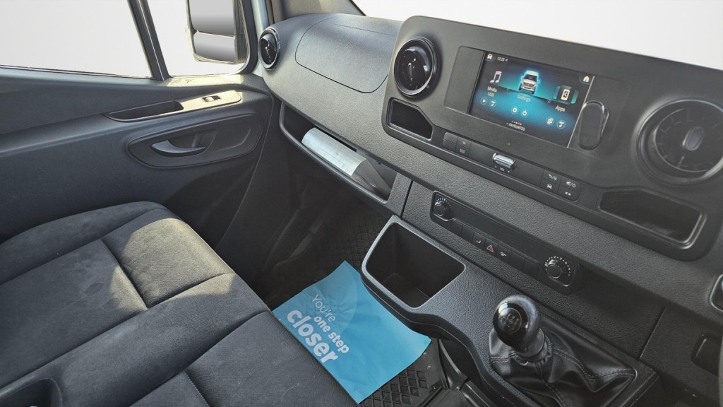 MERCEDES-BENZ SPRINTER
