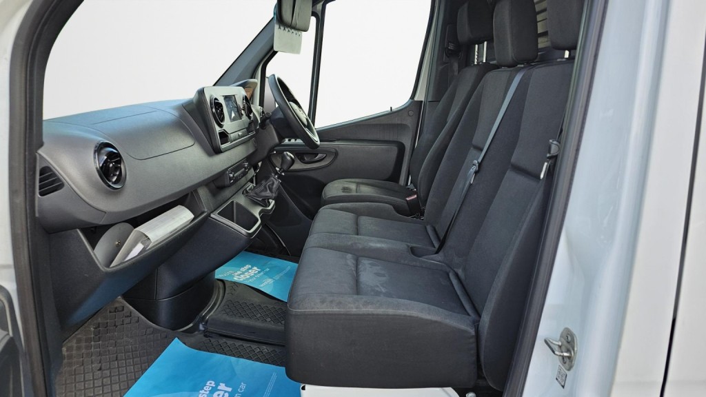 MERCEDES-BENZ SPRINTER