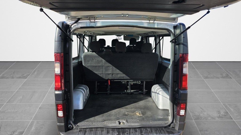 VAUXHALL VIVARO
