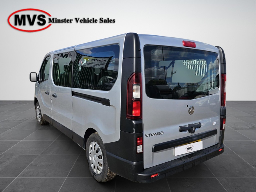 VAUXHALL VIVARO
