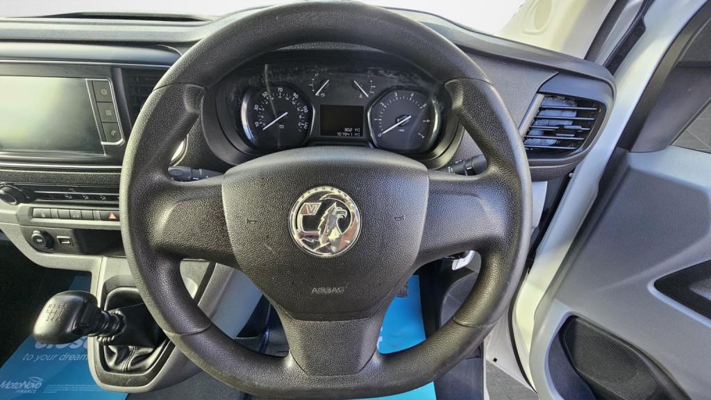 VAUXHALL VIVARO