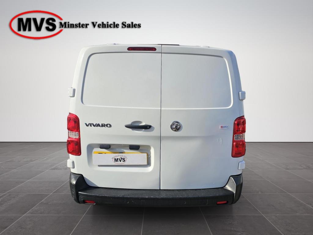 VAUXHALL VIVARO