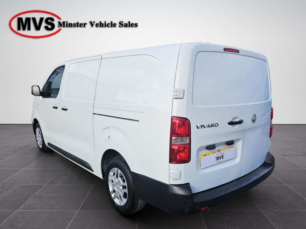 VAUXHALL VIVARO