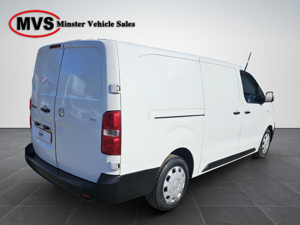 VAUXHALL VIVARO