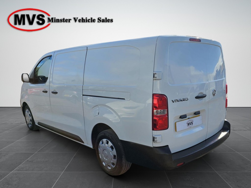 VAUXHALL VIVARO