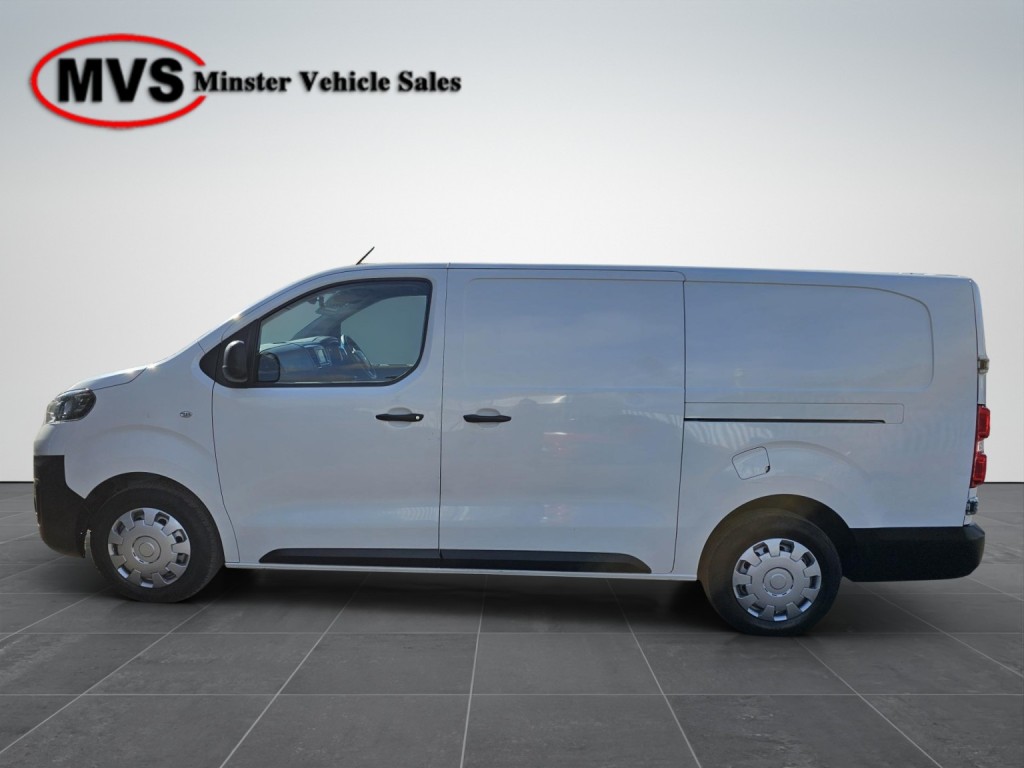 VAUXHALL VIVARO