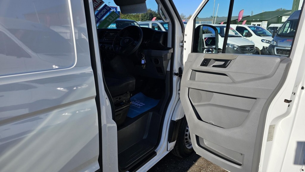 VOLKSWAGEN CRAFTER