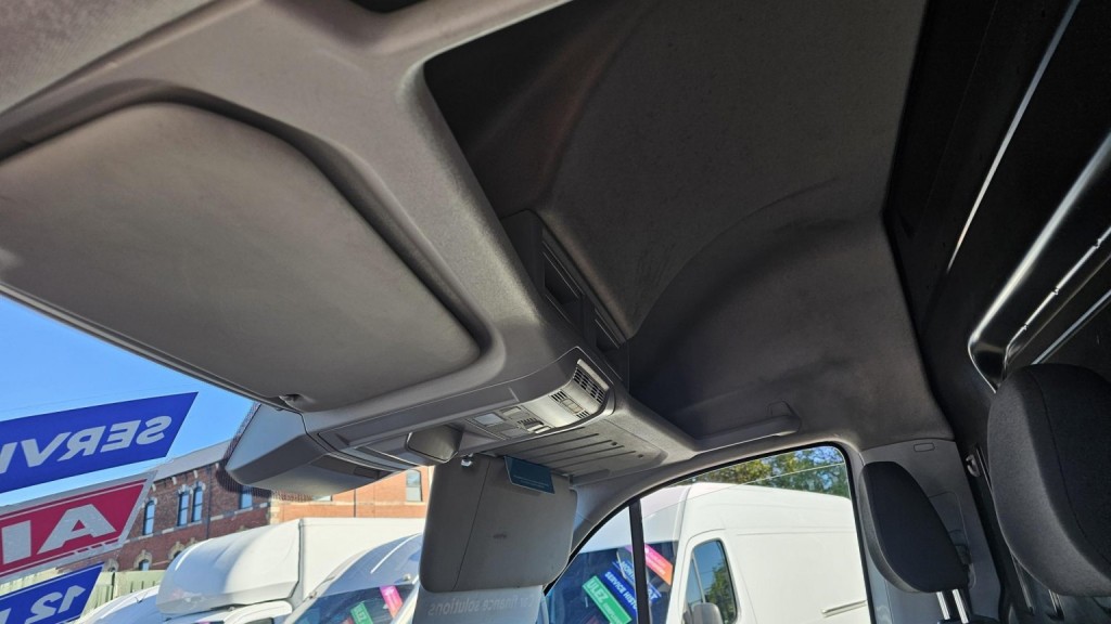 VOLKSWAGEN CRAFTER