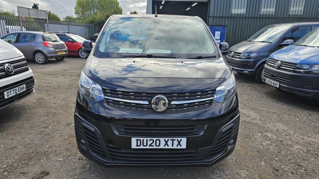 VAUXHALL VIVARO