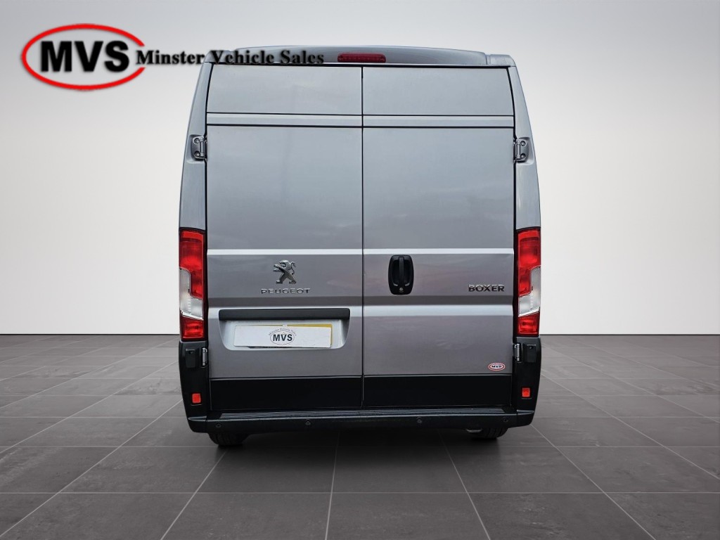 PEUGEOT BOXER