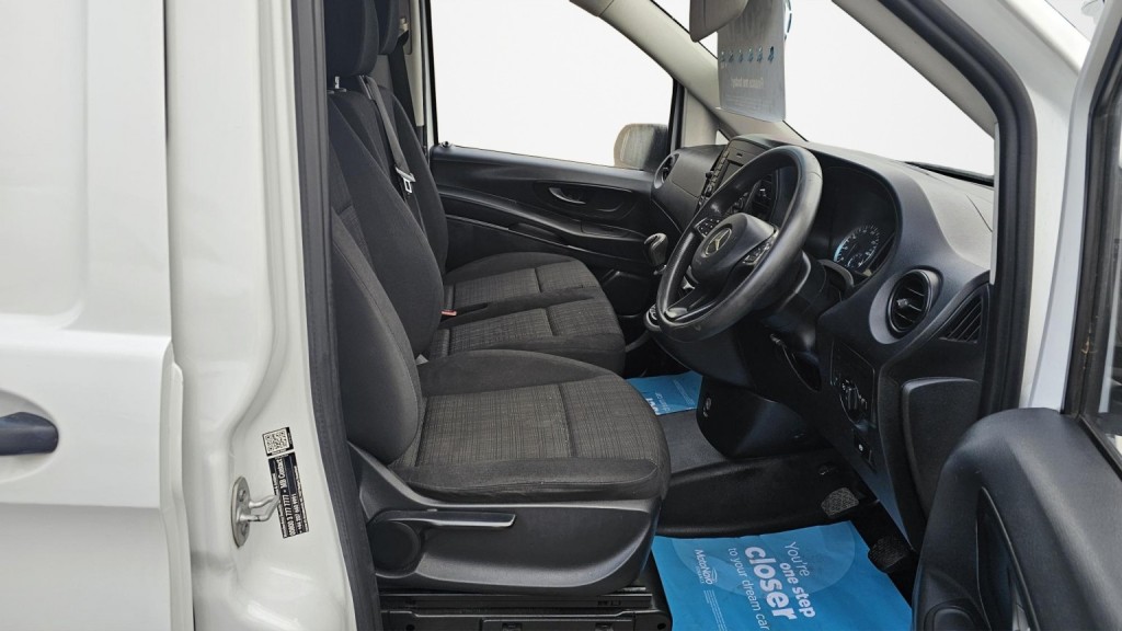 MERCEDES-BENZ VITO