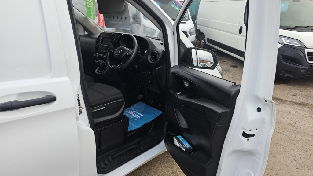 MERCEDES-BENZ VITO