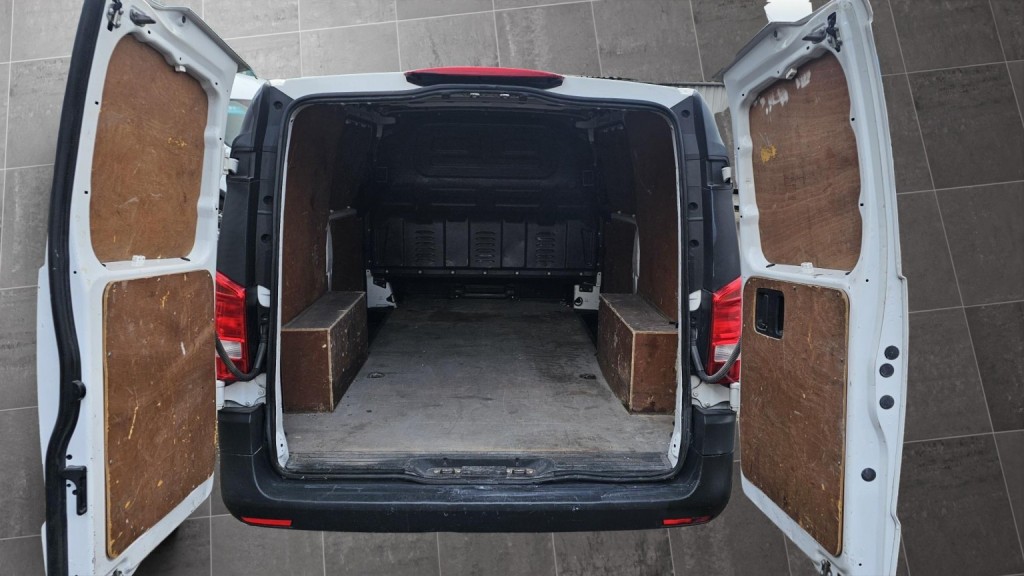 MERCEDES-BENZ VITO