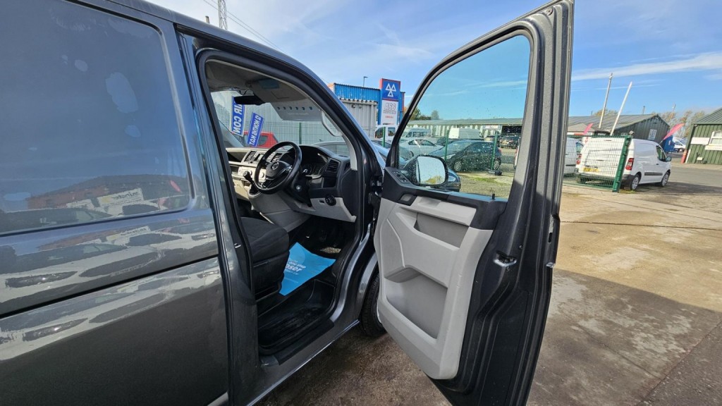 VOLKSWAGEN TRANSPORTER