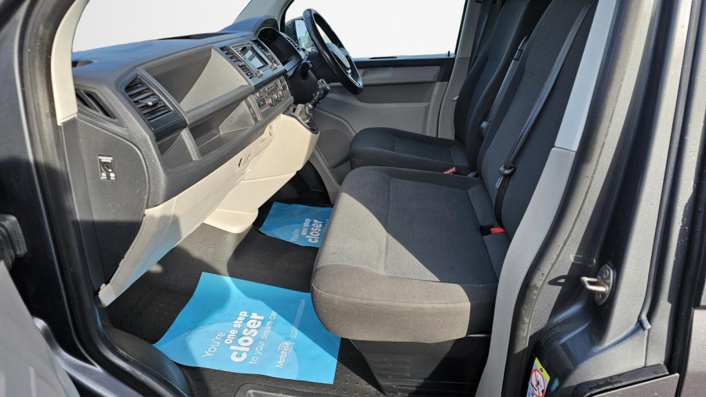 VOLKSWAGEN TRANSPORTER