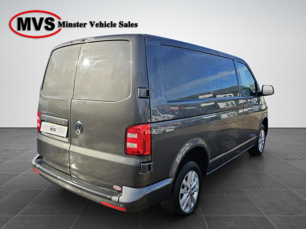 VOLKSWAGEN TRANSPORTER