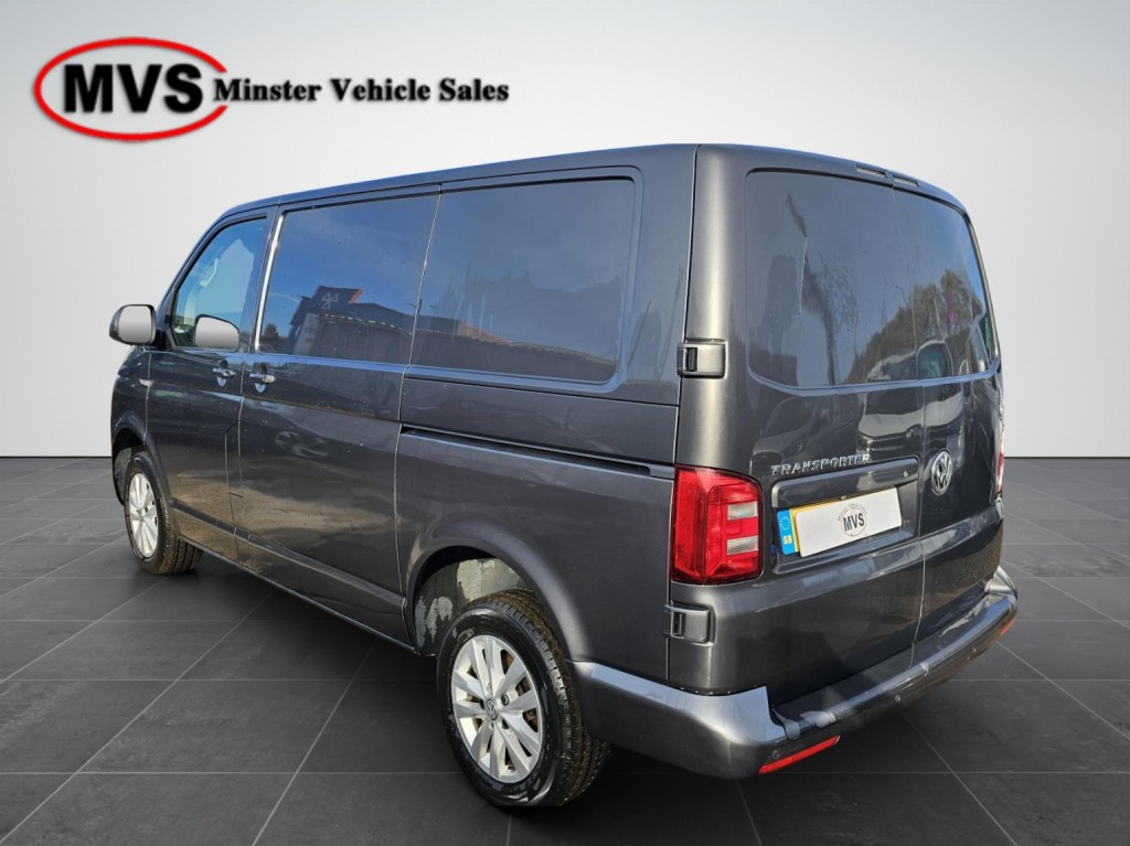 VOLKSWAGEN TRANSPORTER