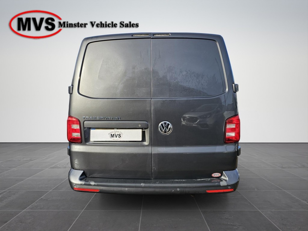 VOLKSWAGEN TRANSPORTER