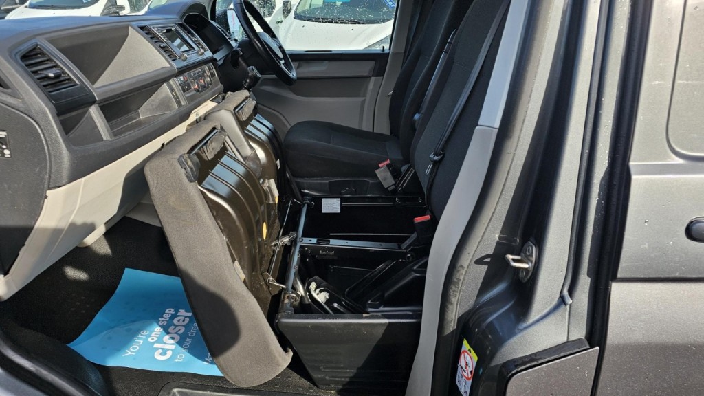 VOLKSWAGEN TRANSPORTER