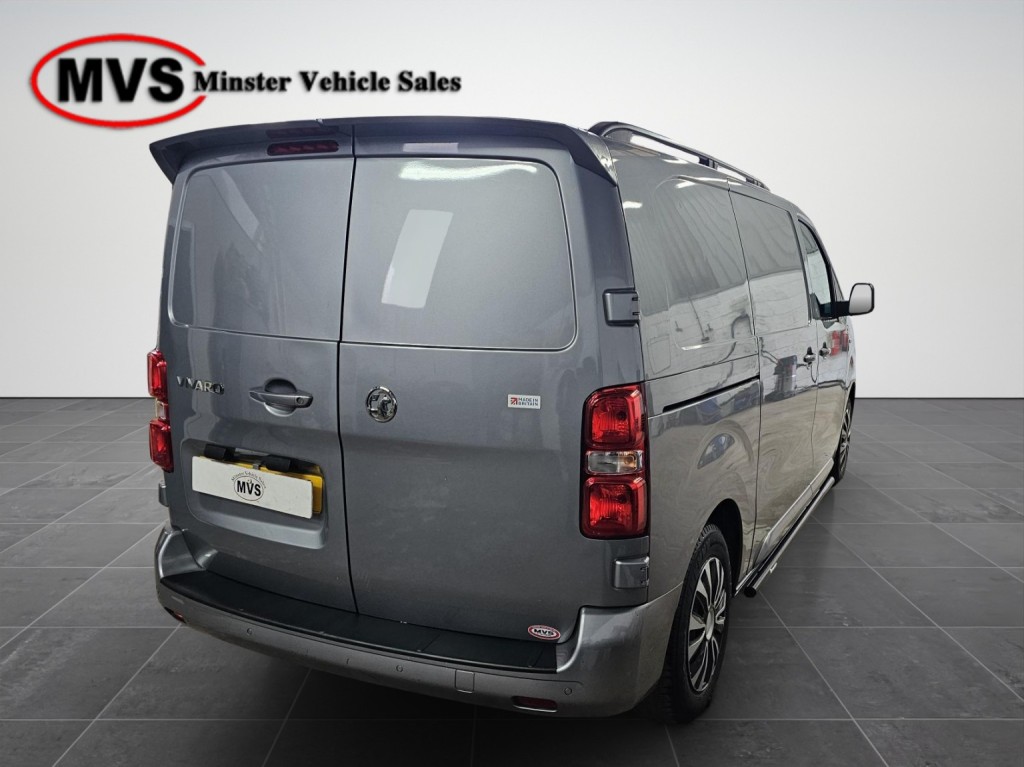 VAUXHALL VIVARO