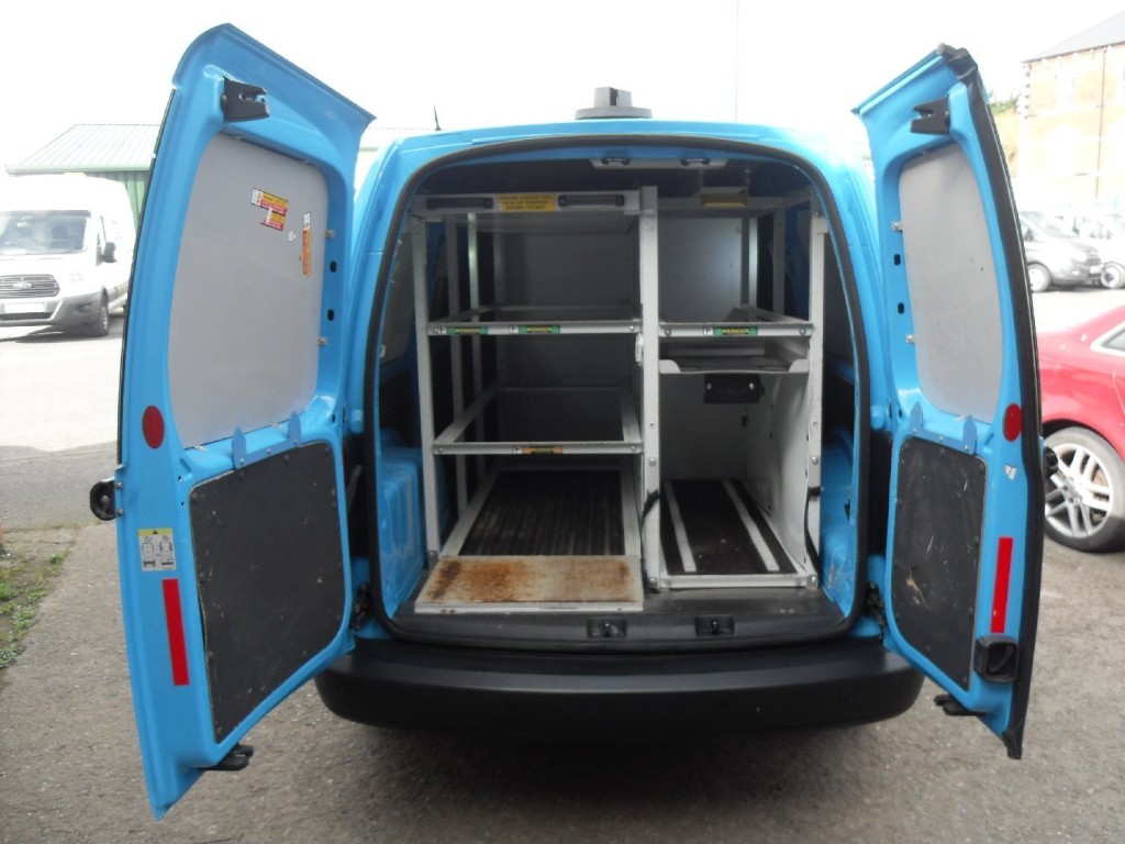VOLKSWAGEN CADDY