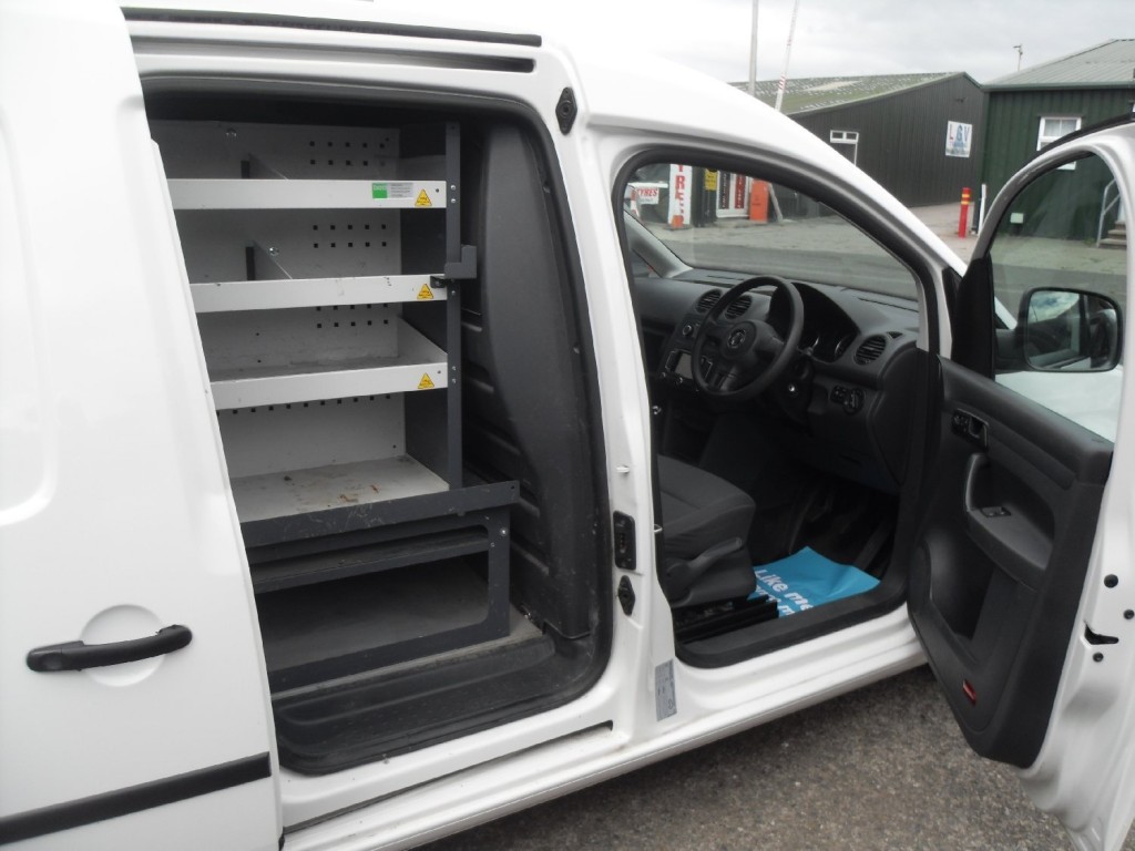 VOLKSWAGEN CADDY