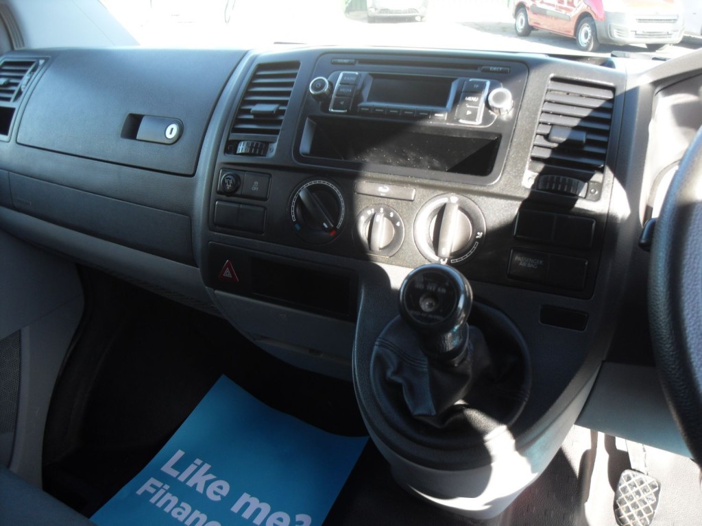 VOLKSWAGEN TRANSPORTER