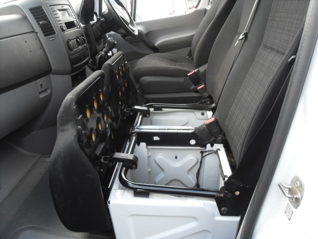 MERCEDES-BENZ SPRINTER