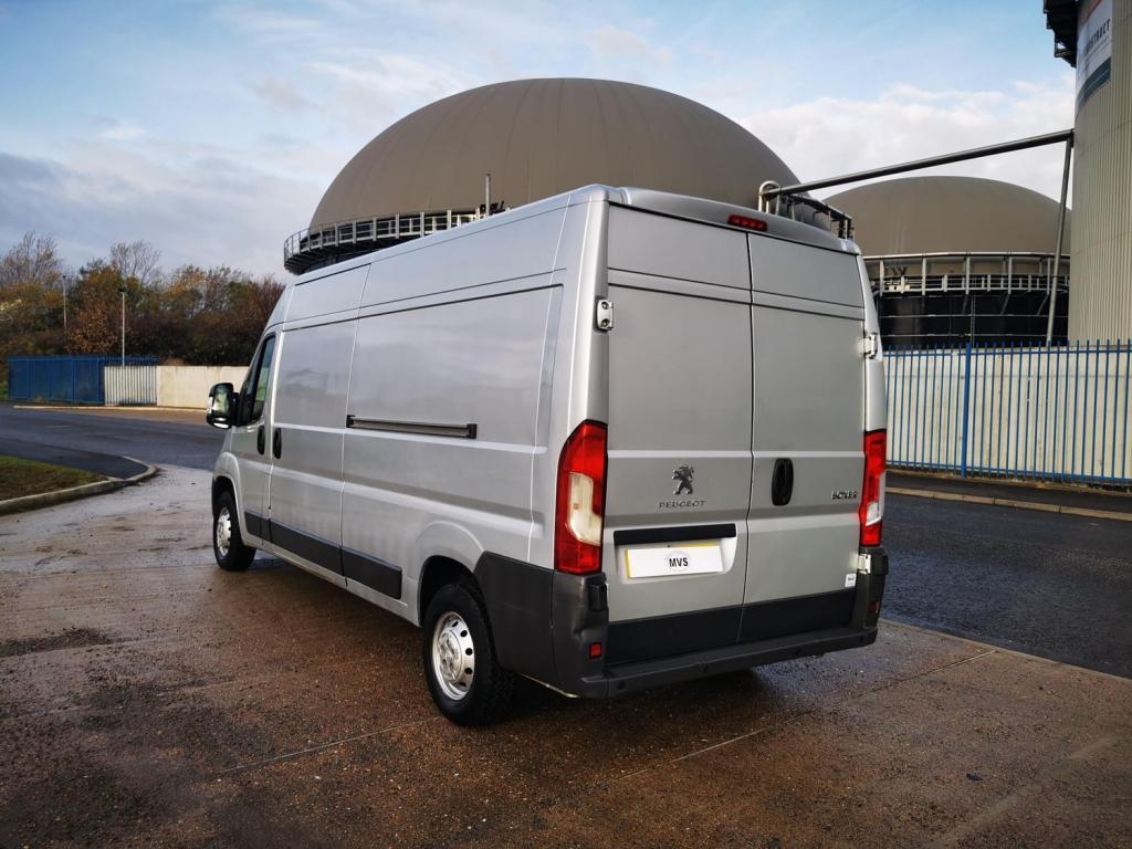 PEUGEOT BOXER