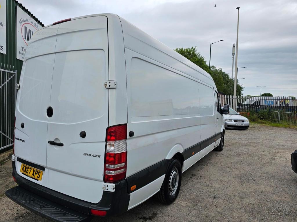 MERCEDES-BENZ SPRINTER
