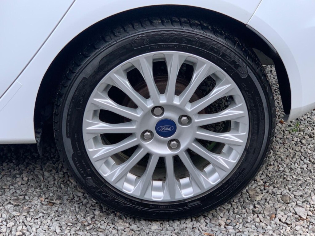 FORD FIESTA 1.0T EcoBoost Titanium Euro 5 ss 5dr 2013