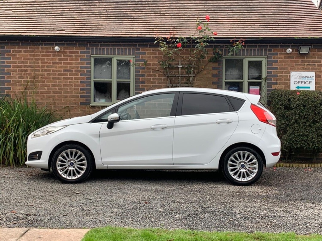 FORD FIESTA 1.0T EcoBoost Titanium Euro 5 ss 5dr 2013