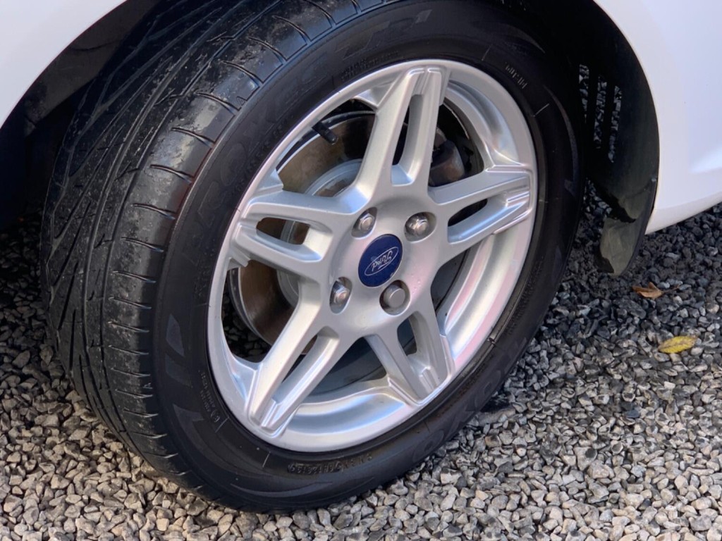 FORD FIESTA 1.0 Zetec Euro 5 ss 5dr 2013