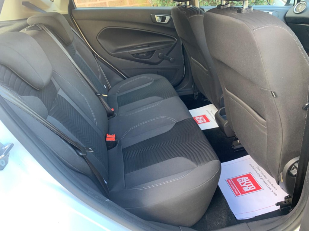 FORD FIESTA 1.0 Zetec Euro 5 ss 5dr 2013