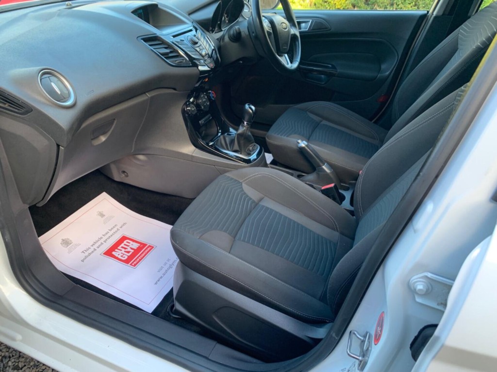 FORD FIESTA 1.0 Zetec Euro 5 ss 5dr 2013