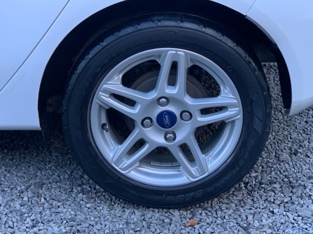 FORD FIESTA 1.0 Zetec Euro 5 ss 5dr 2013