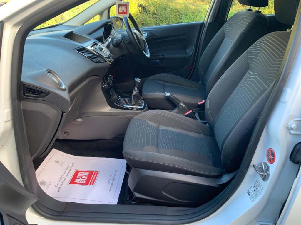 FORD FIESTA 1.0 Zetec Euro 5 ss 5dr 2013