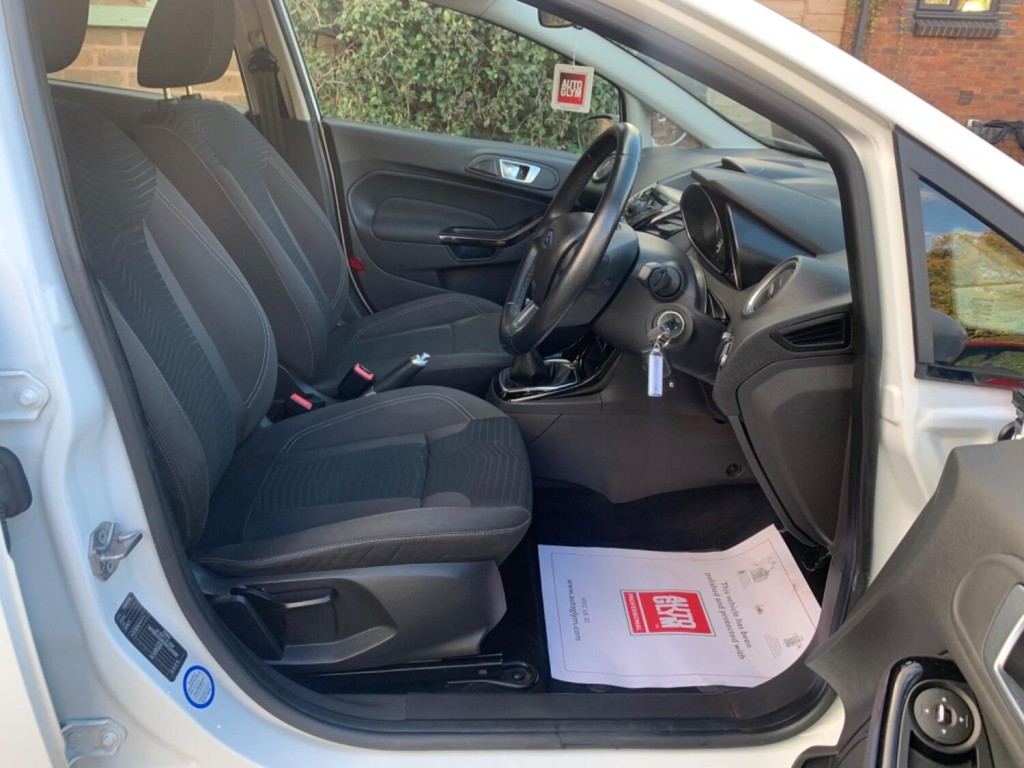 FORD FIESTA 1.0 Zetec Euro 5 ss 5dr 2013