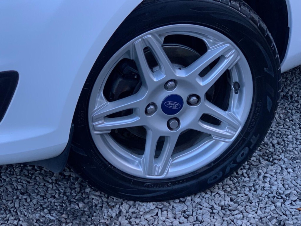 FORD FIESTA 1.0 Zetec Euro 5 ss 5dr 2013