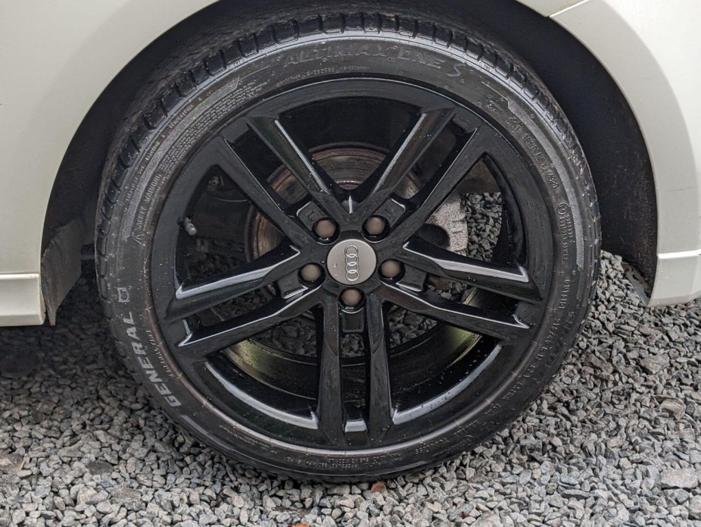 AUDI A1 1.4 TFSI S line Euro 5 (s/s) 3dr 2012