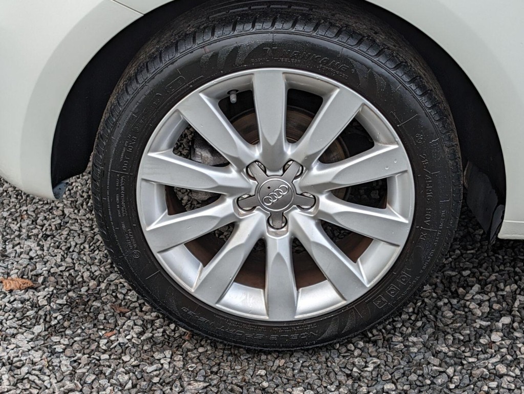 AUDI A1 1.2 TFSI SE Euro 5 (s/s) 3dr 2011