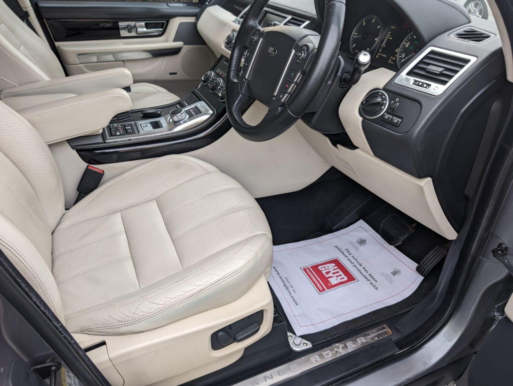 LAND ROVER RANGE ROVER SPORT 3.0 SD V6 HSE Black Auto 4WD Euro 5 5dr 2013